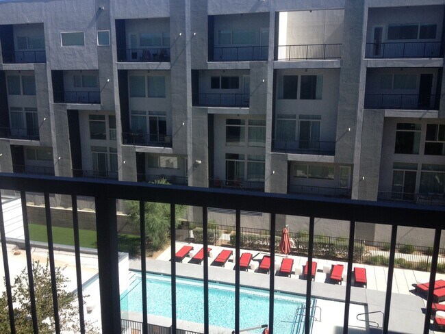 Foto del edificio - 2775 W Pebble Rd