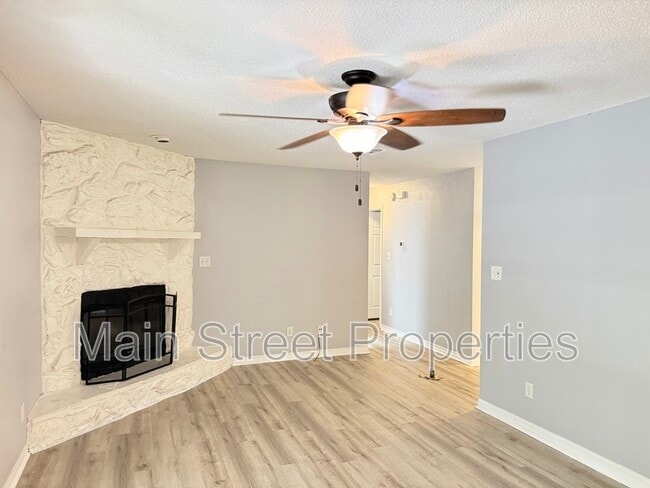 Building Photo - 517 Benjulyn Rd