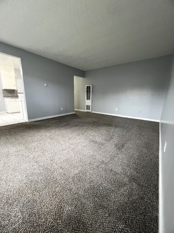 Foto del edificio - 319 N Bush St