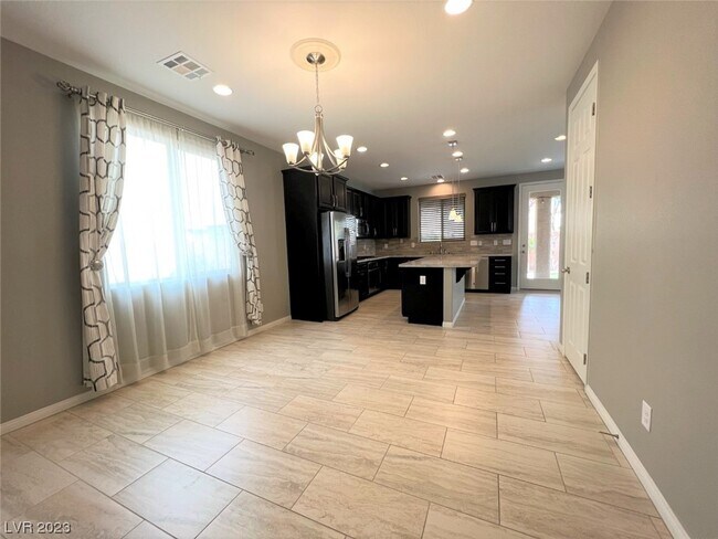 Foto del edificio - 6590 Canyon Rte Ct