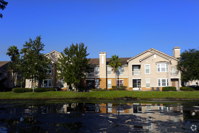 Foto del edificio - Villas At Cross Creek