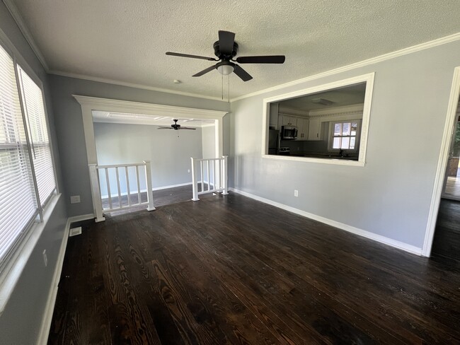 Foto del edificio - 109 Shearin Hills Dr