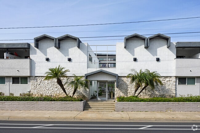 Building Photo - 1401-1409 Superior Ave.