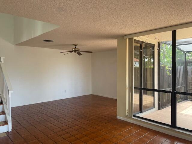 Building Photo - 5845 Fox Hollow Dr