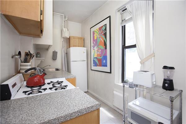 Building Photo - 319-325 West 71st Street