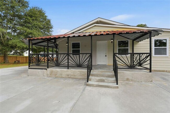 Foto del edificio - 7134 Williams Rd