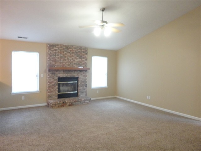 Building Photo - 8956 Mallard Green Drive