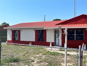 Building Photo - 508 W Hal McRae Blvd