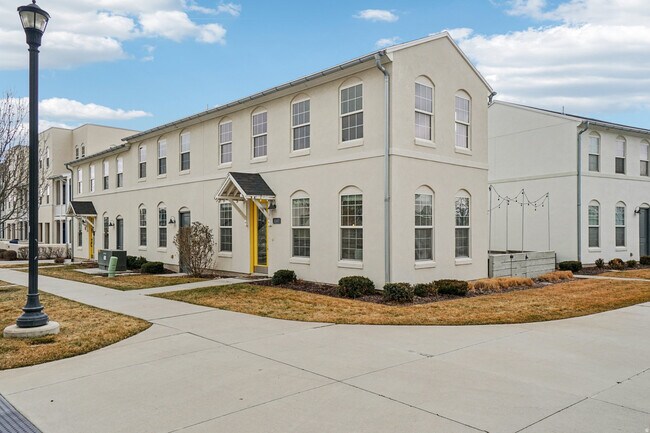 Building Photo - 5387 W Bowstring Way