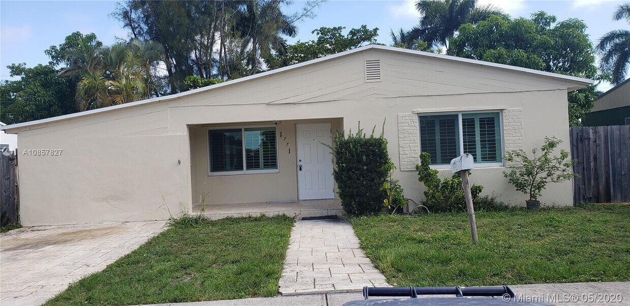 Foto principal - 1771 NW 135th St