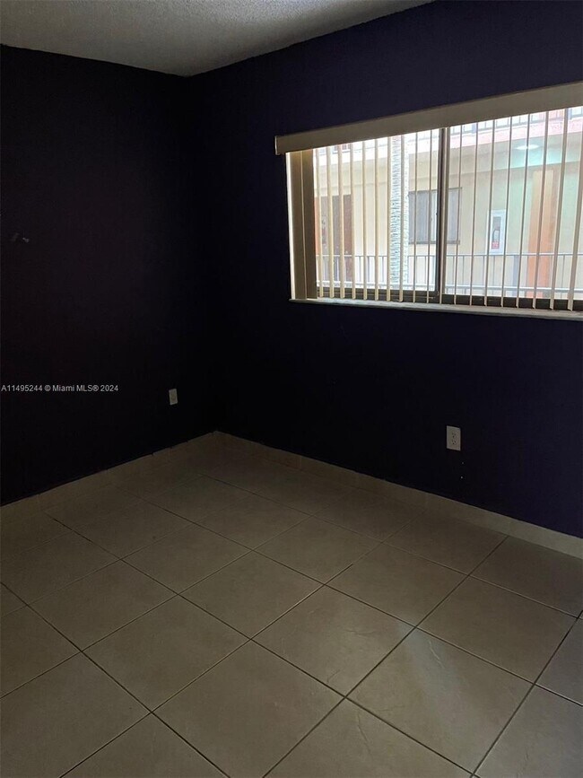 Foto del edificio - 8730 SW 133rd Avenue Rd