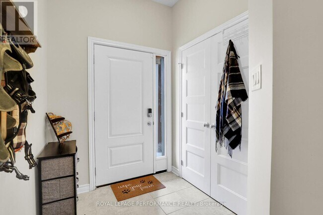 Building Photo - 288 Wood Acres Grove