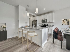 Building Photo - Birchwood Grove