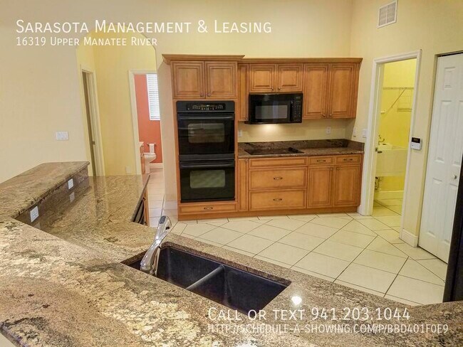 Foto del edificio - Country living close to Lakewood Ranch!