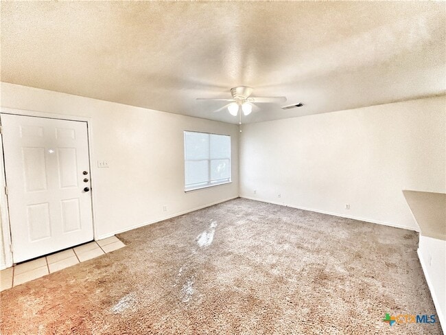 Building Photo - 236 Alves Ln