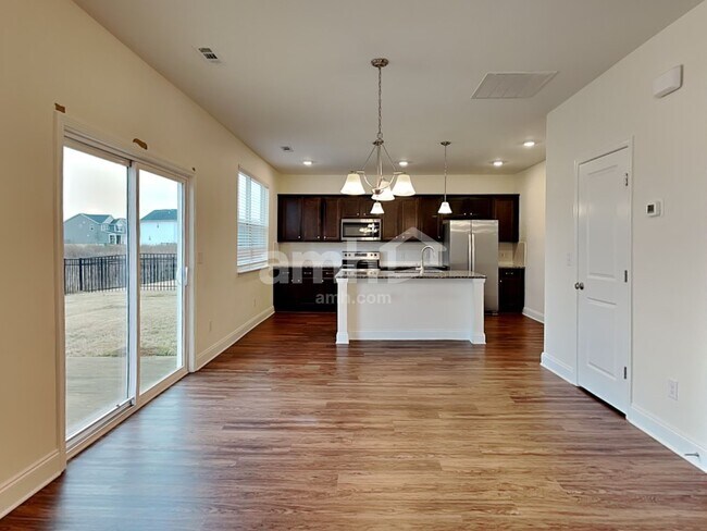 Building Photo - 4774 Chutney Dr