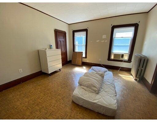 Foto del edificio - 783 E 4th St