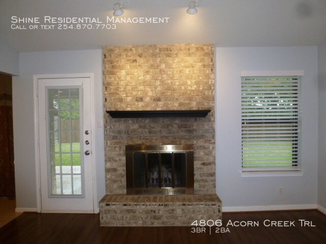 Foto del edificio - 4806 Acorn Creek Trail