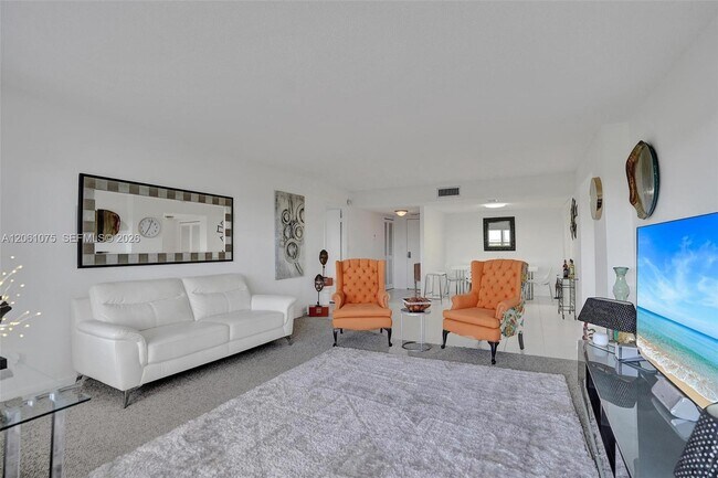 Foto del edificio - 10777 W Sample Rd