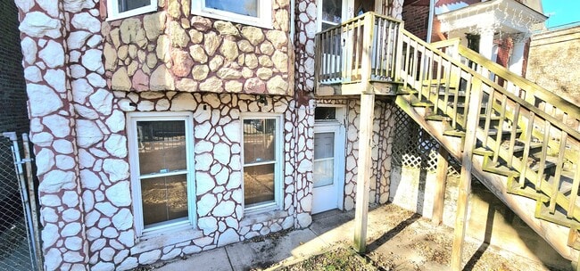 Building Photo - 3520 S Winchester Ave