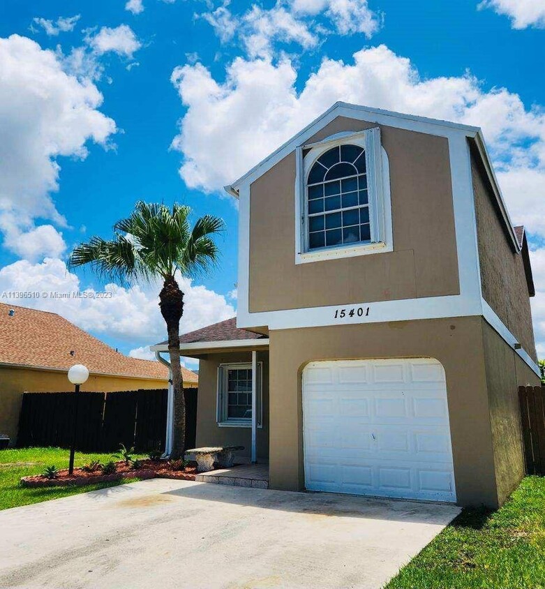 Foto principal - 15401 SW 144th Ct