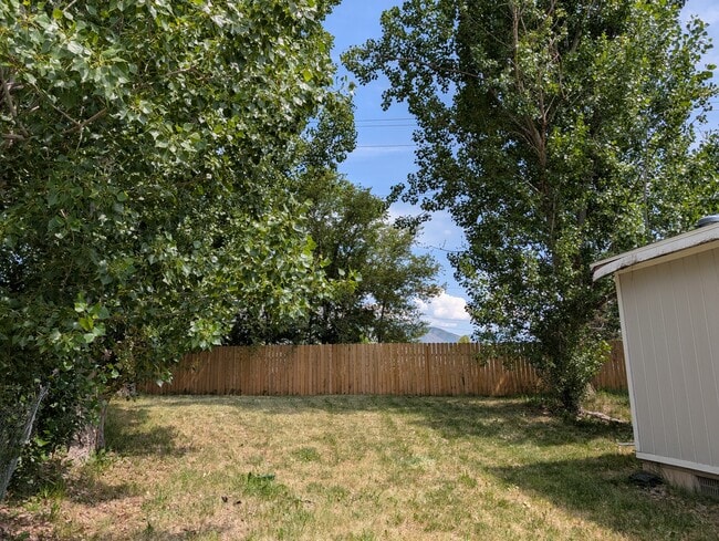 Foto del edificio - 1144 W Aspen Park Cir