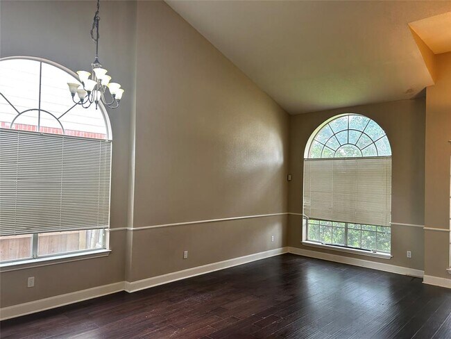 Building Photo - 7612 Tovar Dr
