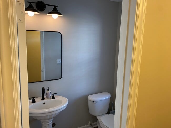 Building Photo - 6304 Double Eagle Dr