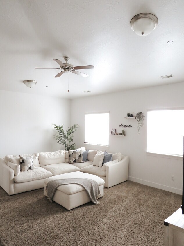 183 W Ridge Rd Unit 183, Saratoga Springs, UT 84045 Condo for Rent in