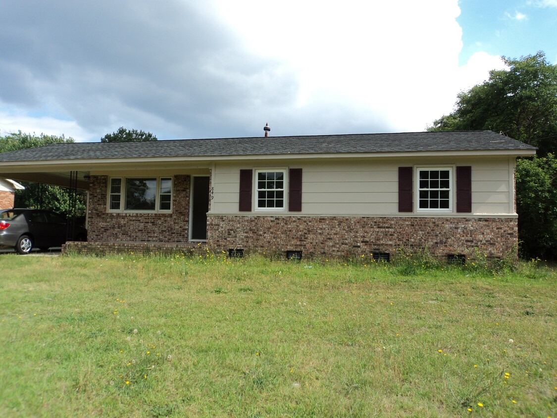 Primary Photo - 849 Bedrock Dr