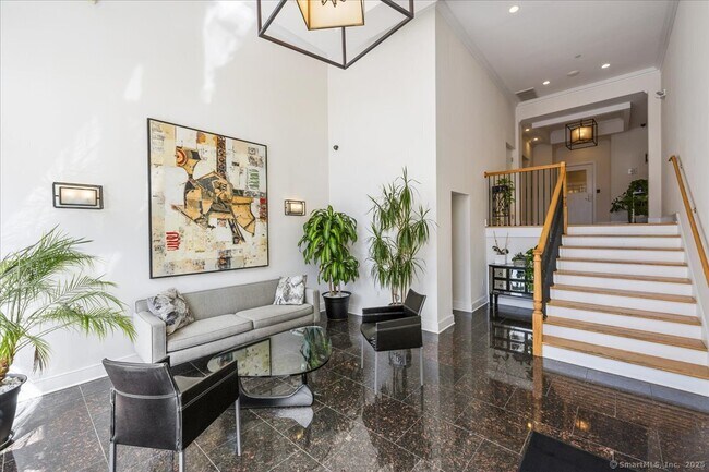 Foto del edificio - 485 Summer St