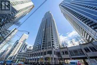 Building Photo - 763-763 Bay St.