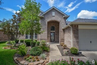 Building Photo - 28018 Wind Hawk Dr