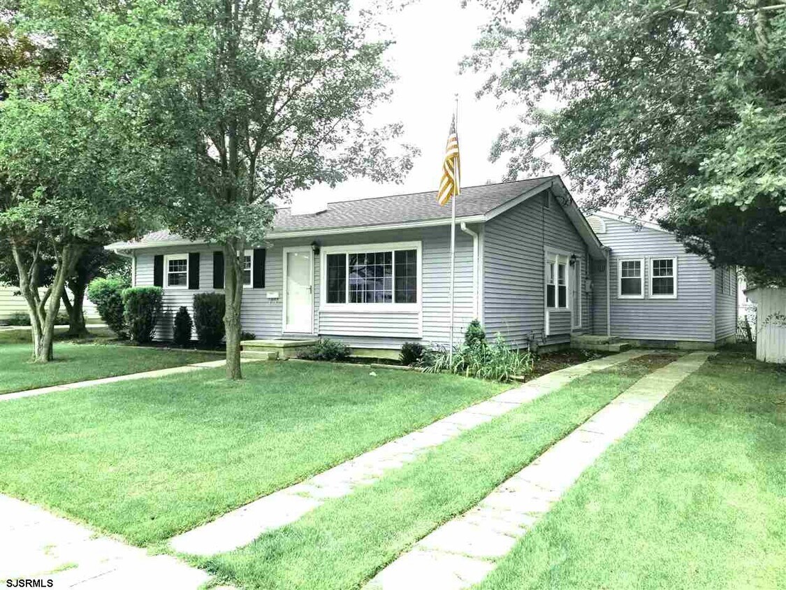 Primary Photo - 204 Barr Ave