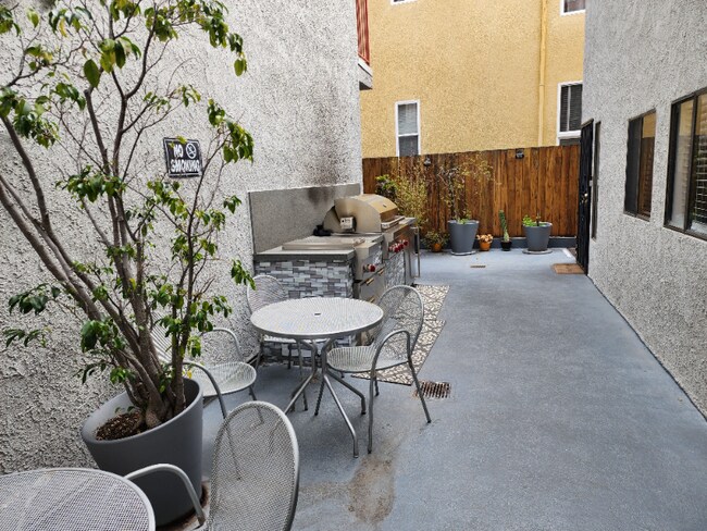 Foto del edificio - 11630 Chenault St