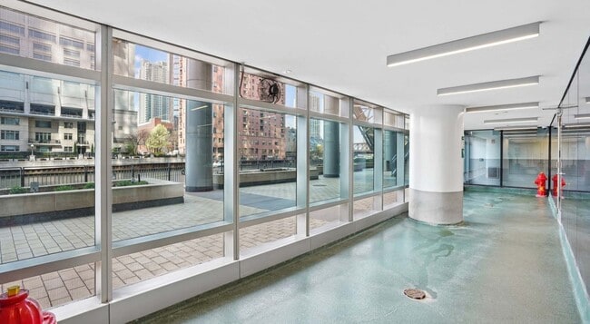 Building Photo - 339 W Wolf Point Plaza