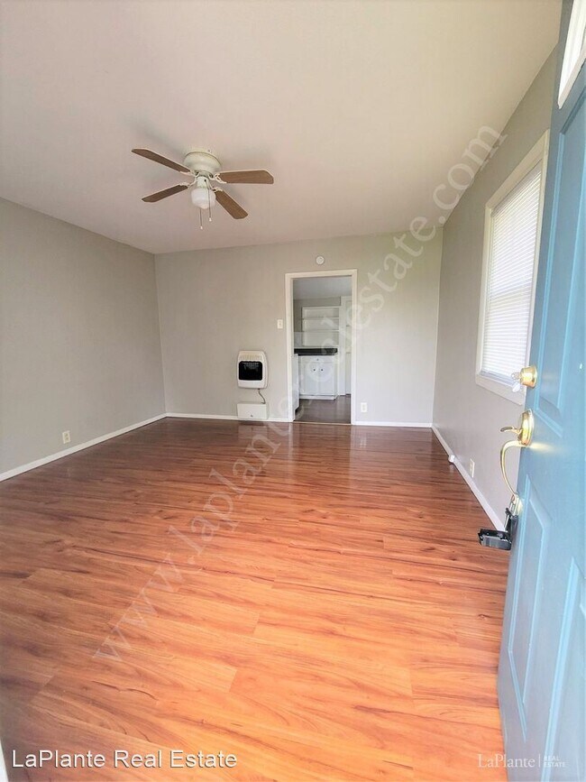Building Photo - 2 br, 1 bath House - 4140 Walker Avenue (N...