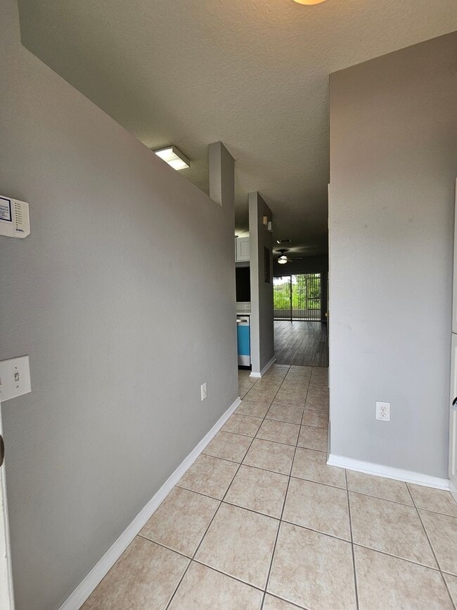 Building Photo - Regency Key 2 Bed 2-1/2 bath Townhome