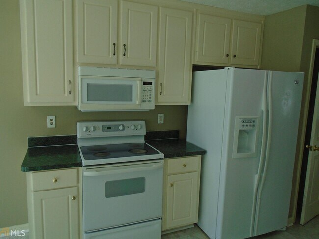 Building Photo - 275 Thorn Brook Cir