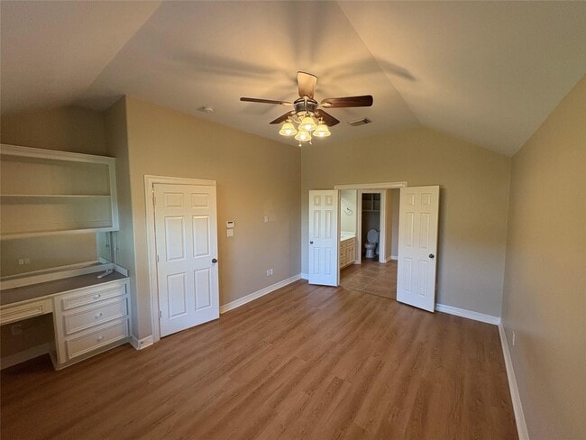 Building Photo - 3618 Country Club Blvd