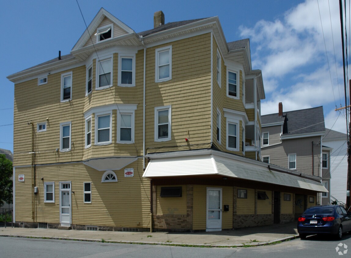 Foto del edificio - 124-130 Thompson St
