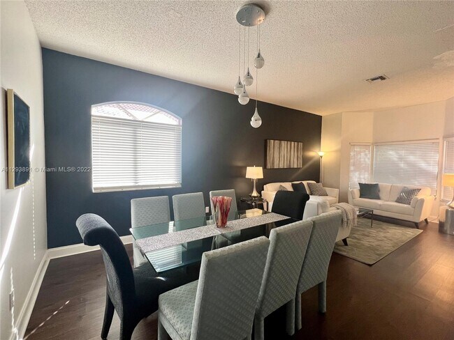 Foto del edificio - 3607 Simms St