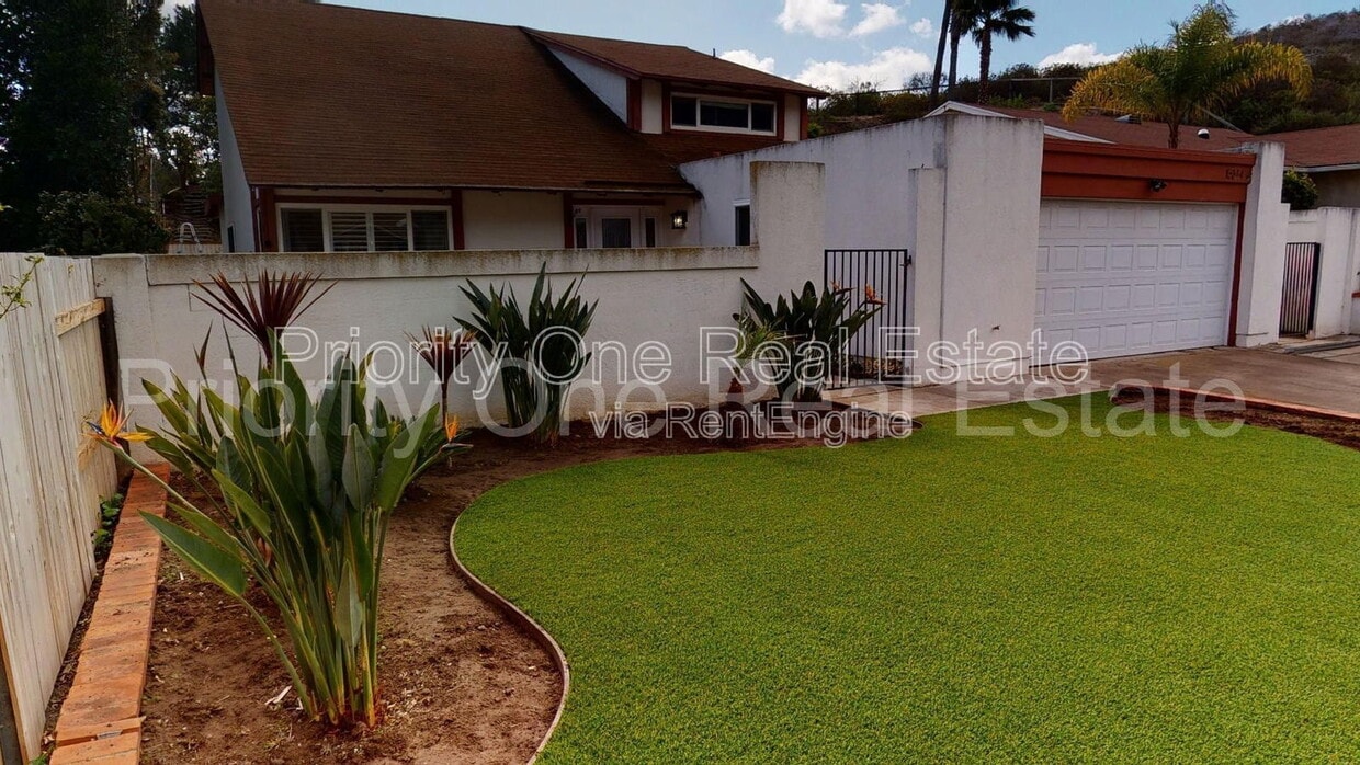 Primary Photo - 15374 Calle Juanito