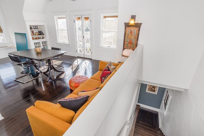 Foto del edificio - 1315 Kellam Avenue | Upper Unit