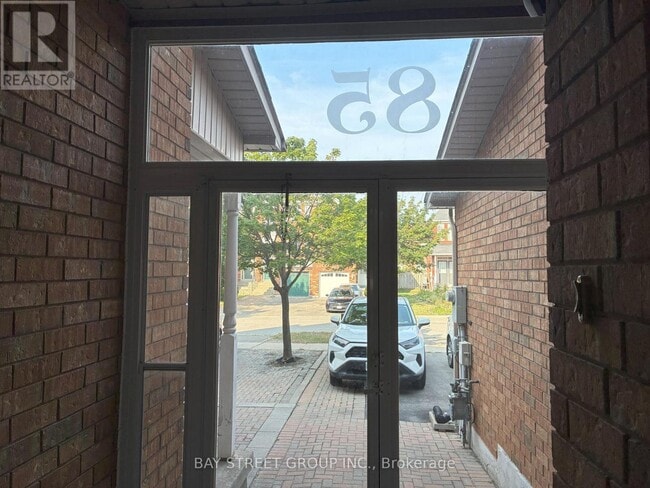 Building Photo - 85 Kimono Crescent
