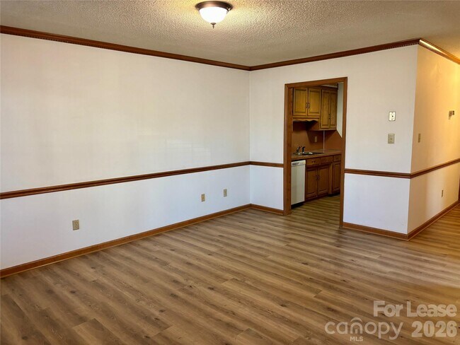 Foto del edificio - 1732 Lenora Cir