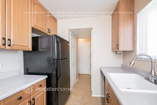 Building Photo - 10744 Moore Cir