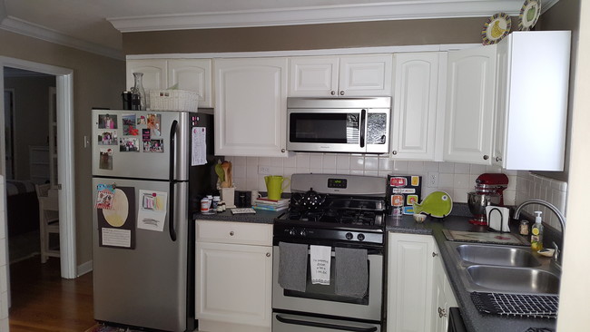 Foto del edificio - 7131 Amherst Ave