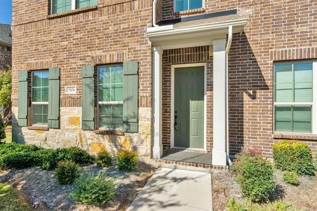 Building Photo - 5836 Ridgeline Dr