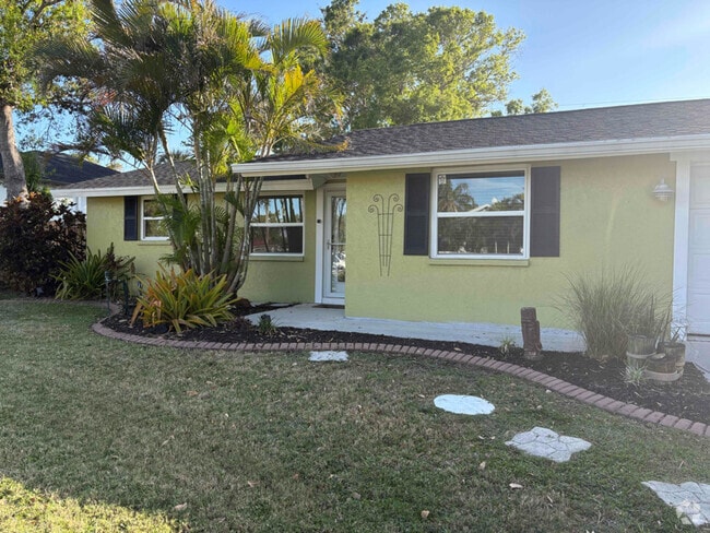 Building Photo - 4166 Pompano Rd